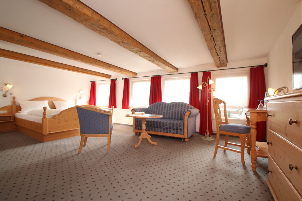 Hotel Landgasthof Adler Altenrond Exterior photo