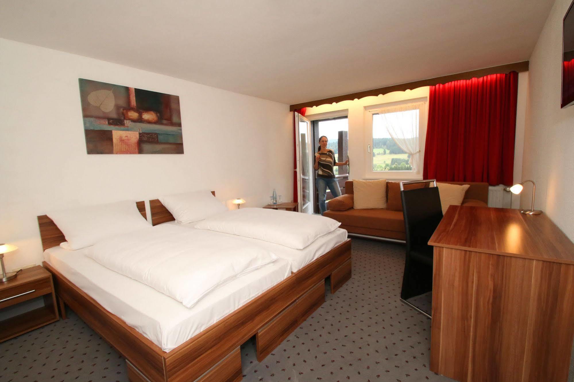Hotel Landgasthof Adler Altenrond Exterior photo