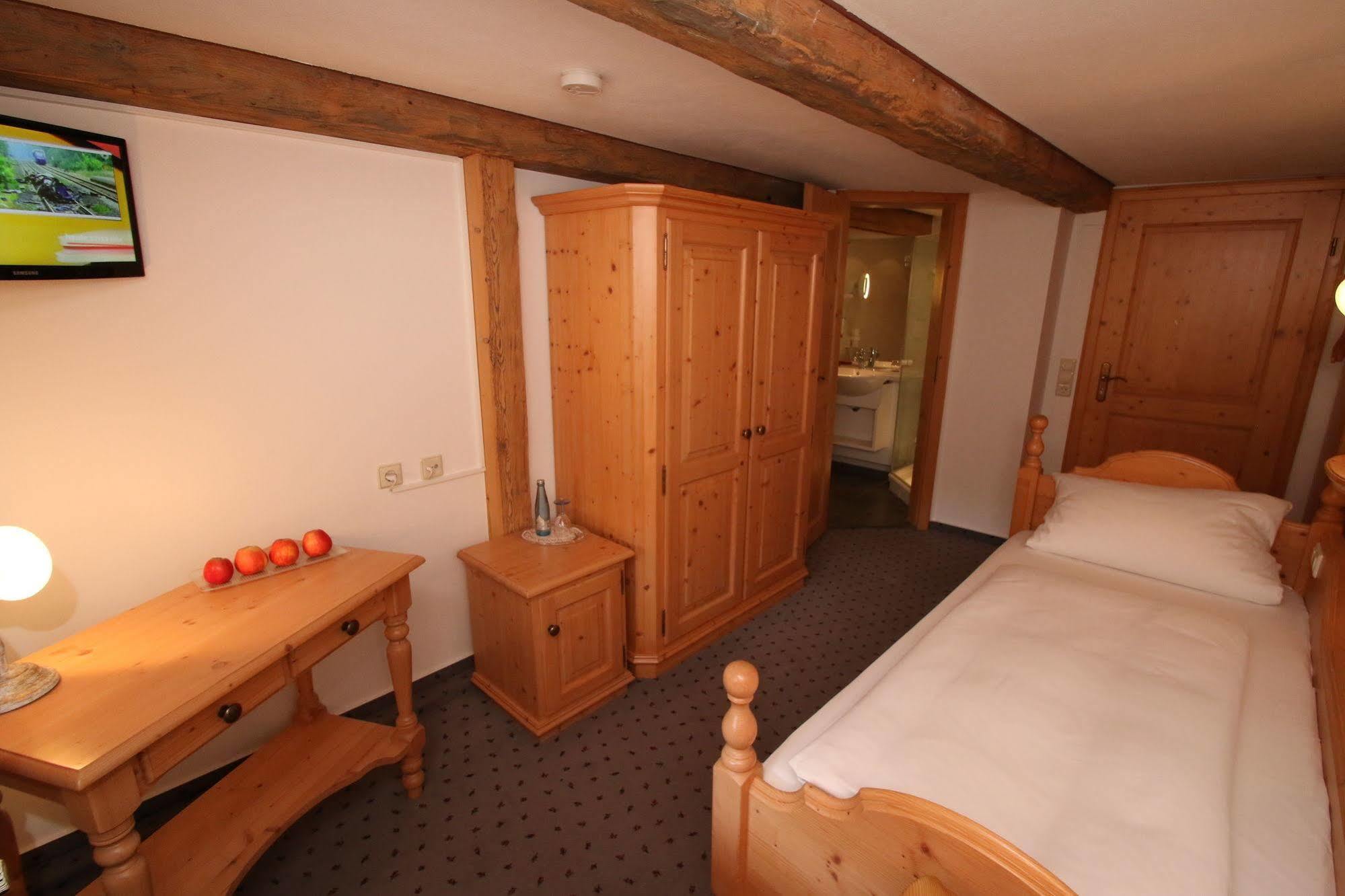Hotel Landgasthof Adler Altenrond Exterior photo